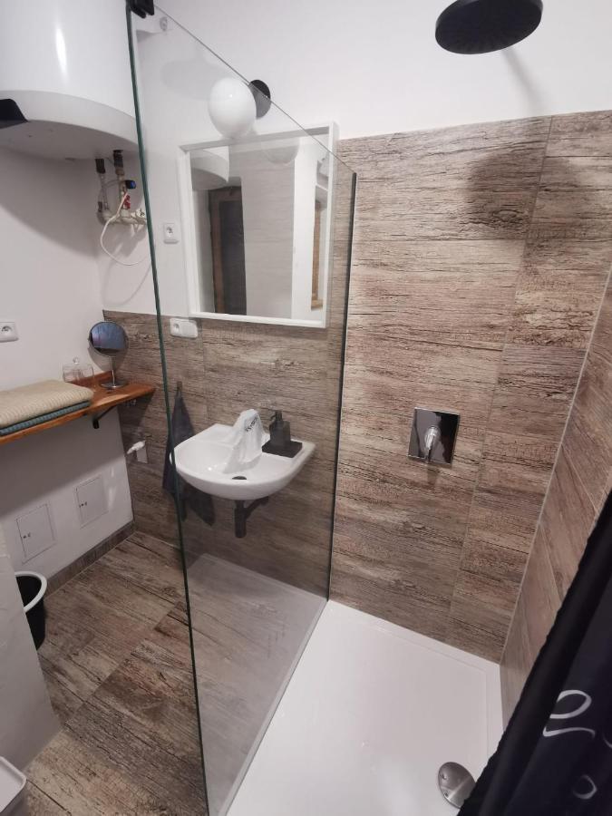 Apartman Antoninska Зноймо Экстерьер фото