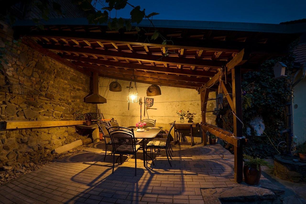 Apartman Antoninska Зноймо Экстерьер фото